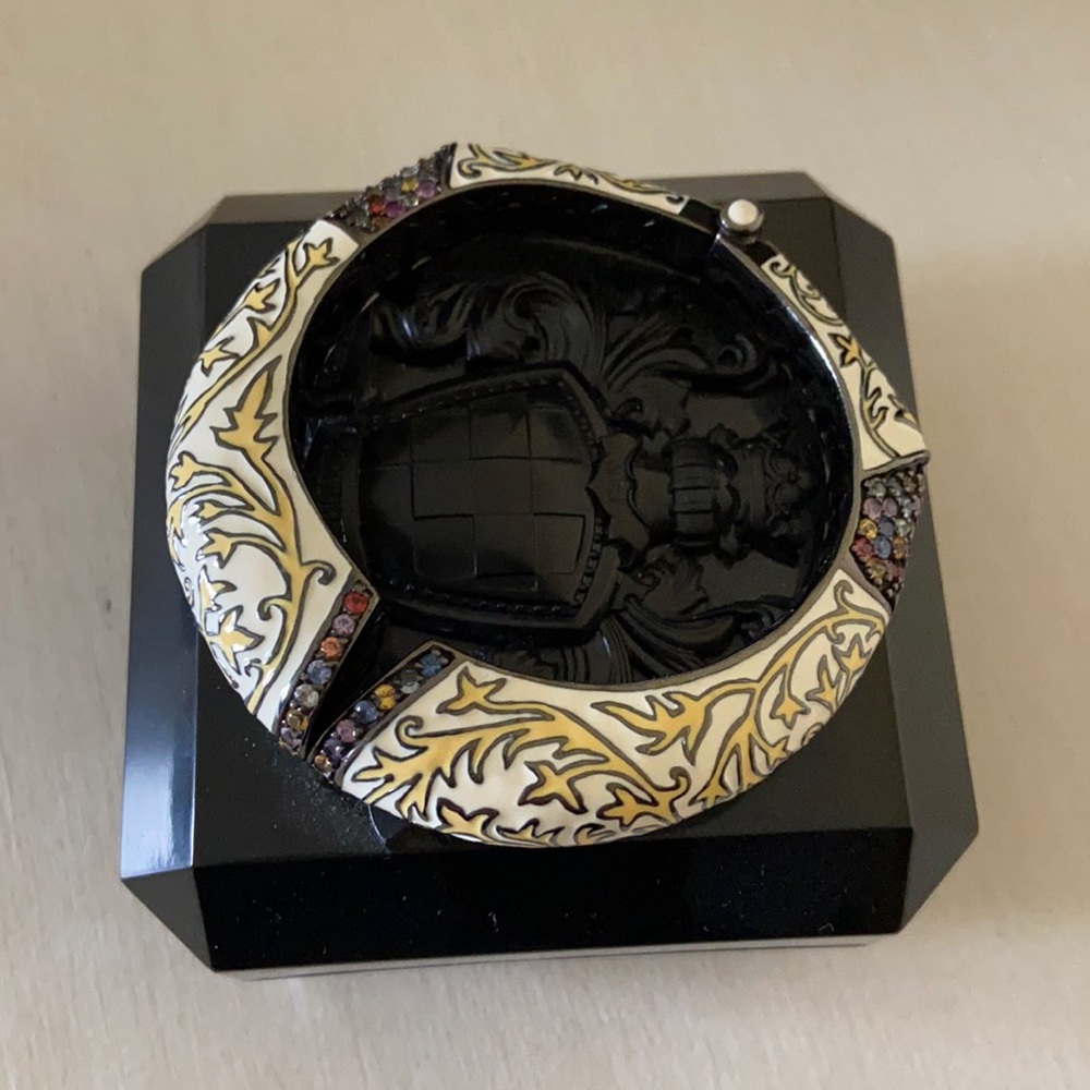 Matthew Campbell Laurenza bracelet